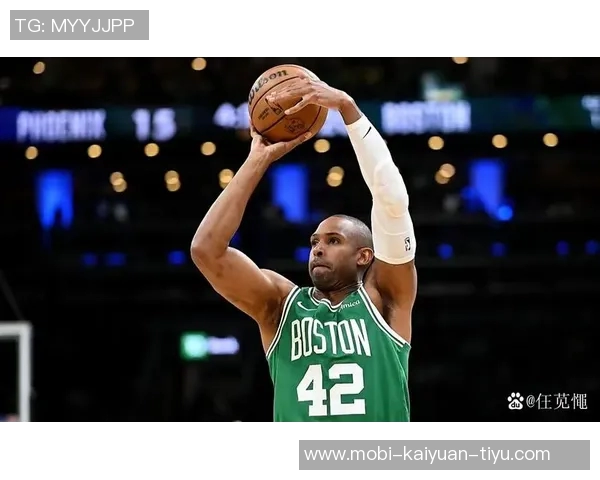 25到26赛季快船成历史最老球队勇士潜在首发创下平均年龄新纪录 25到26赛季快船成历史最老球队勇士潜在首发创下平均年龄新纪录