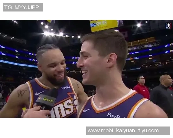 外线双星闪耀狄龙三分全中阿伦稳健发挥助力球队上半场表现 外线双星闪耀狄龙三分全中阿伦稳健发挥助力球队上半场表现